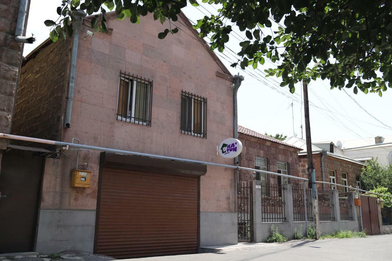 Katun Hostel Yerevan Exterior photo